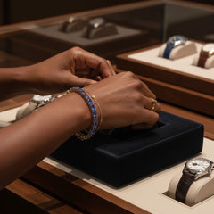 Ovales (6x4mm) Tennisarmband mit laborgeprüftem kornblumenblauem Saphir in 18 Karat Gelbgold-Vermeil