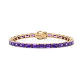 Tennisarmband mit smaragdgeschliffenem (6x4mm) violettem Laborsaphir in 18 Karat Gelbgold-Vermeil