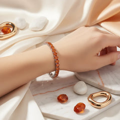 Rundes (4 mm) orangefarbenes Laborsaphir-Tennisarmband aus 18-karätigem Weißgold-Vermeil