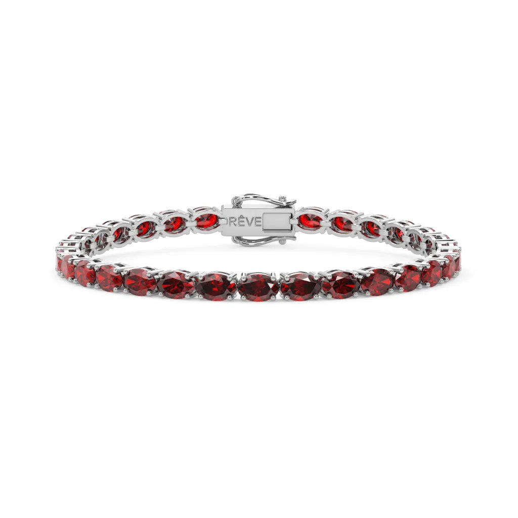 Ovales (6x4mm) Tennisarmband mit Rubin in Laborfarbe (Taubenblut) aus 18-karätigem Weißgold-Vermeil