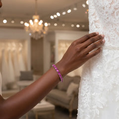 Bracelet de tennis ovale en saphir rose de laboratoire, monté sur vermeil en or blanc 18 carats