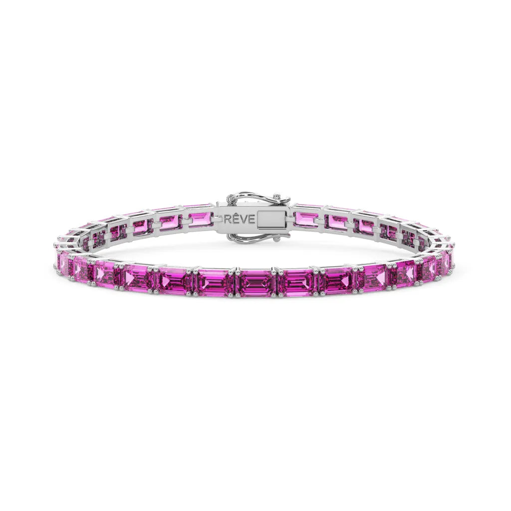 Bracelet de tennis en vermeil d'or blanc 18 carats et saphir rose de laboratoire taille émeraude