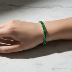 Rundes (4 mm) Tennisarmband mit kolumbianischem Labor-Smaragd, 18 Karat Weißgold-Vermeil