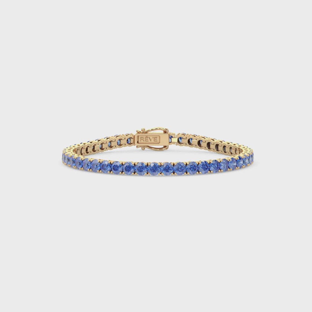Bracelet de tennis en vermeil d'or jaune 18 carats serti d'un saphir bleuet rond de laboratoire de 11,6 ct.